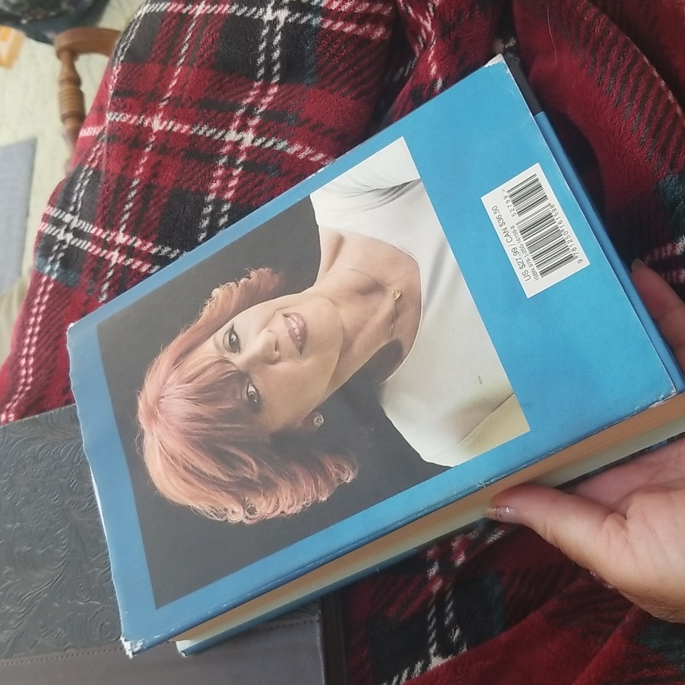 ๐NORA ROBERTS NOVEL - Picture 3 of 7